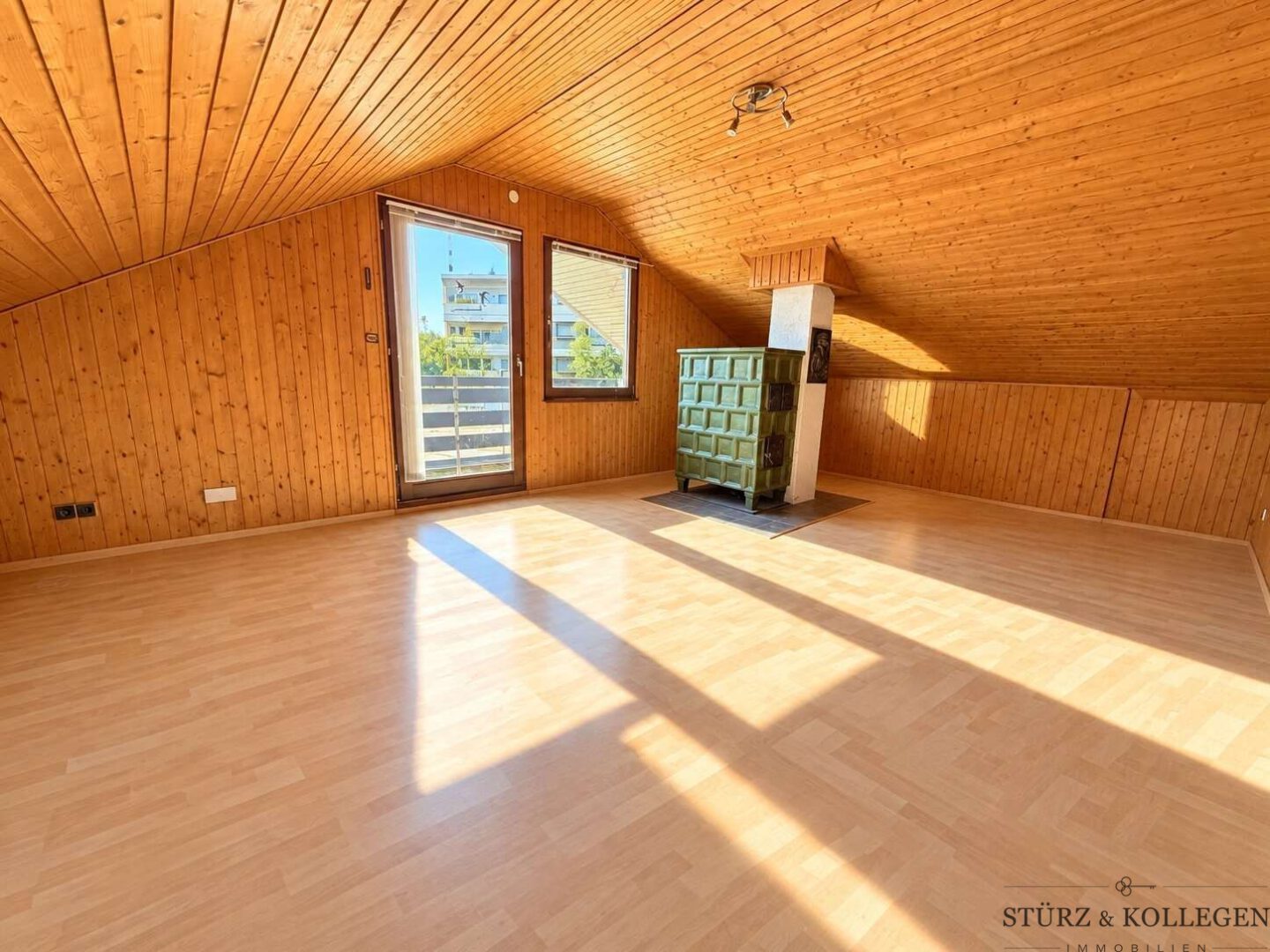 Wohnzimmer DG
